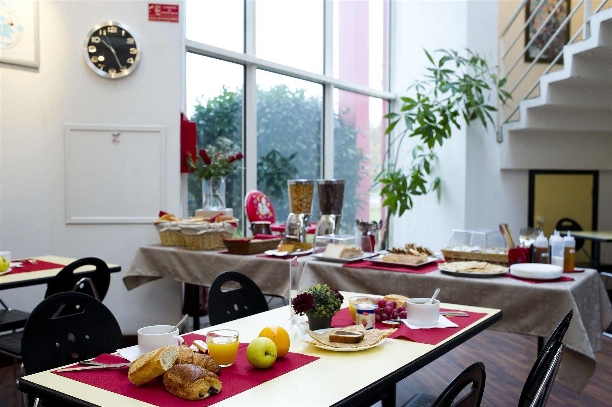 Hotel Cerise Auxerre Monéteau Eksteriør bilde
